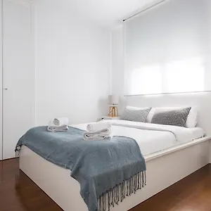 Les Corts Exclusive By Olala Homes Apartment Barcelona